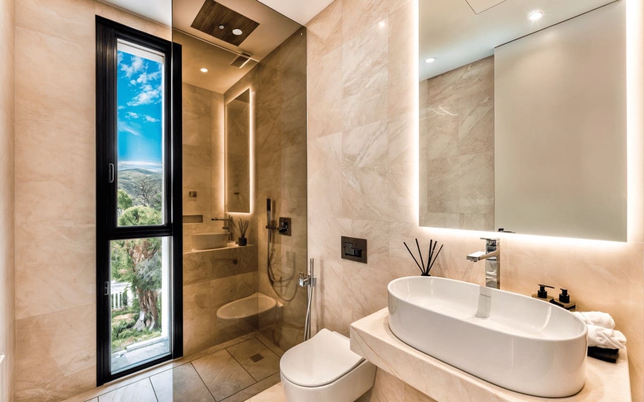 6 soveværelse Villa til salg i Marbella - € 6.400.000 (Ref: 9046517)