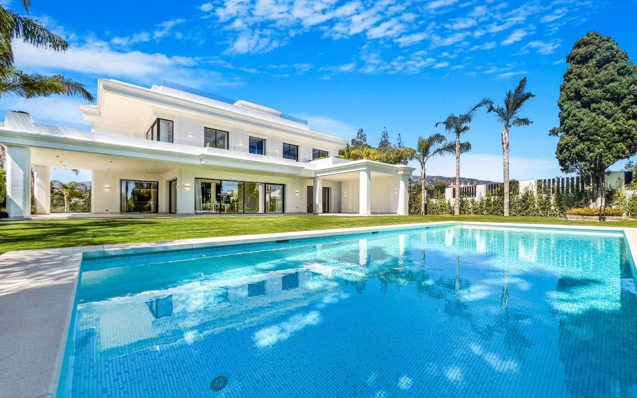 6 soveværelse Villa til salg i Marbella - € 6.400.000 (Ref: 9046517)