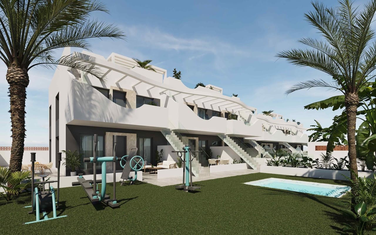 2 slaapkamer Huis te koop in Pilar de la Horadada met zwembad - € 255.000 (Ref: 9046544)