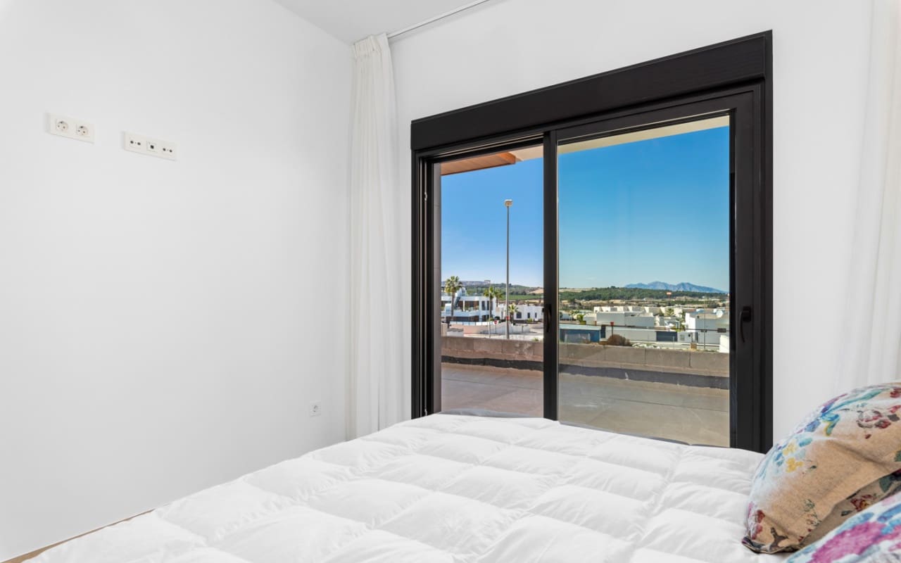 2 soveværelse Penthouse til salg i Benijofar med swimmingpool - € 421.000 (Ref: 9046553)