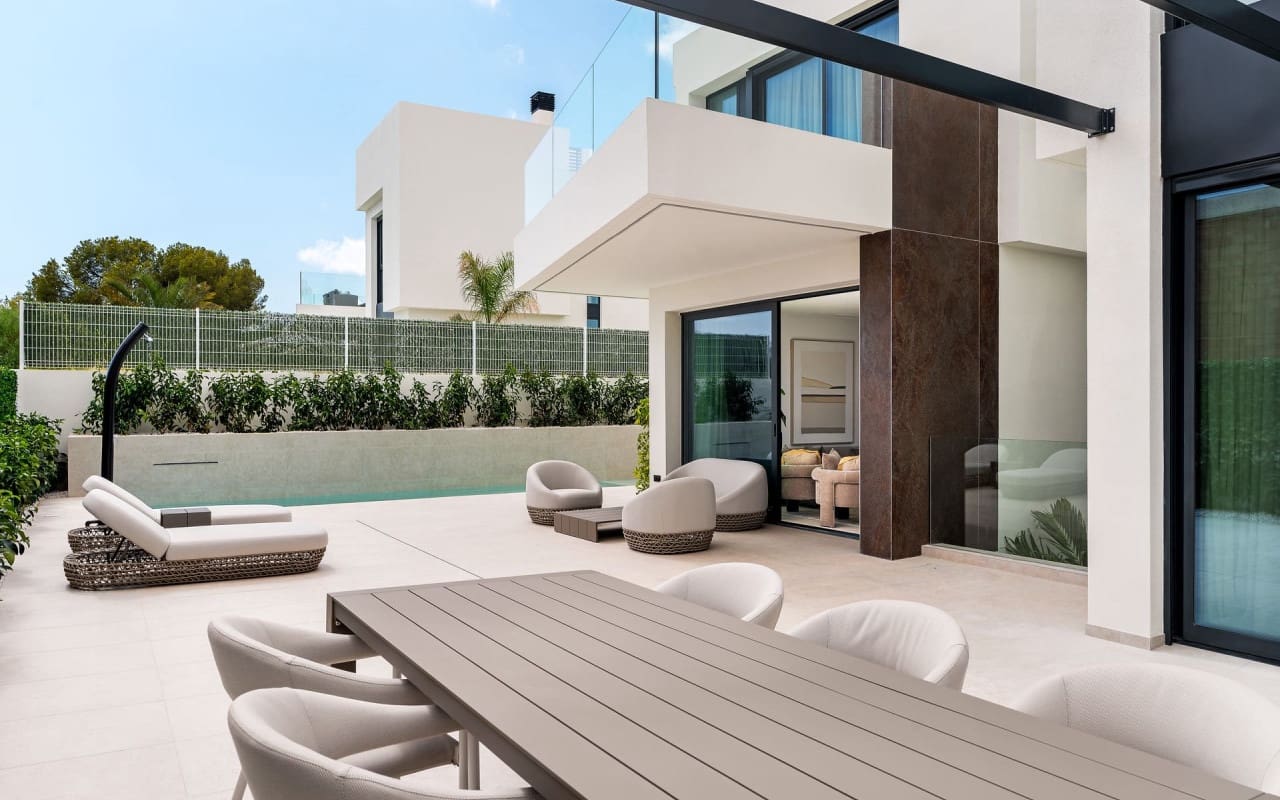 4 bedroom Villa for sale in La Nucia - € 1,150,000 (Ref: 9046557)