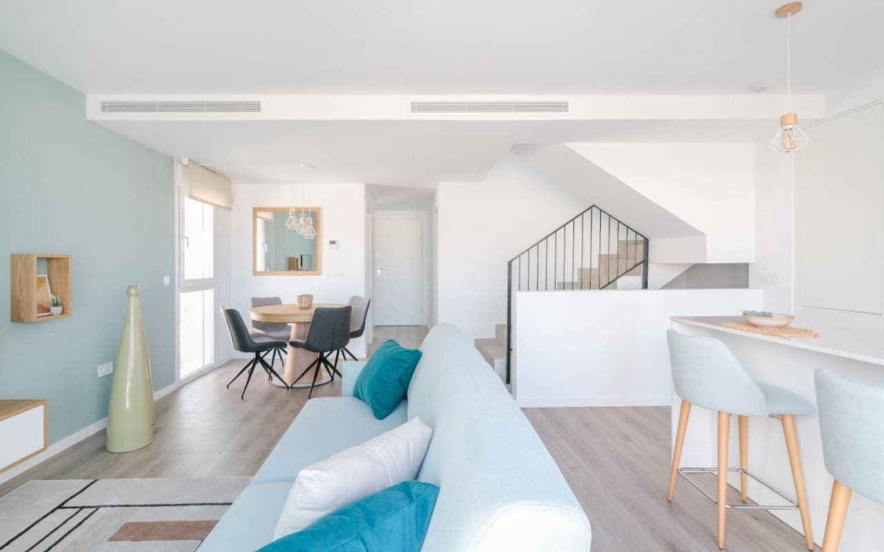 Chalet de 4 habitaciones en Finestrat en venta con piscina - 555.000 € (Ref: 9046563)