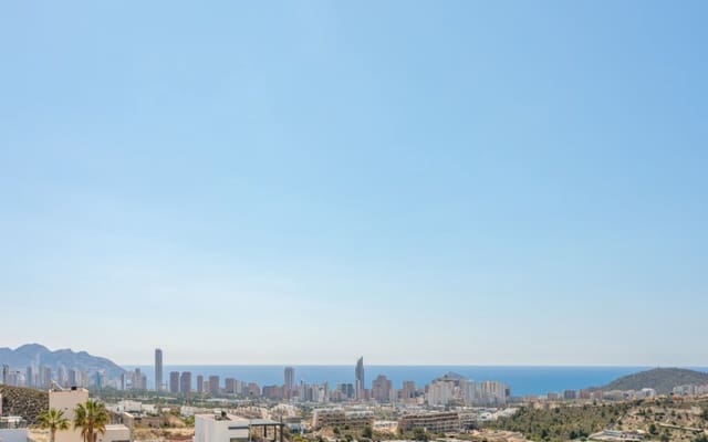 Chalet de 4 habitaciones en Balcón de Finestrat - Terra Marina, Finestrat en venta con piscina - 555.000 € (Ref: 9046563)