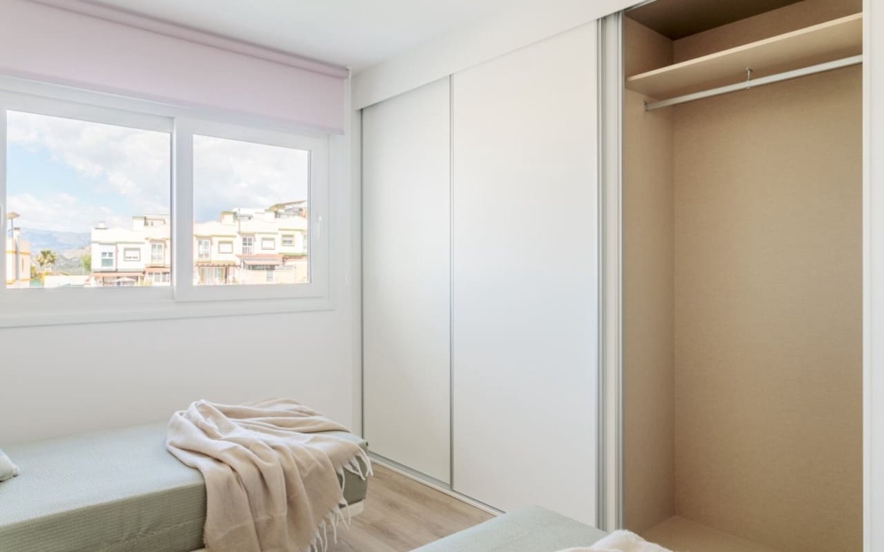 Chalet de 4 habitaciones en Finestrat en venta con piscina - 555.000 € (Ref: 9046563)