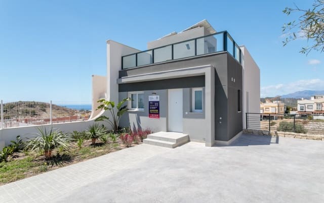 Chalet de 4 habitaciones en Balcón de Finestrat - Terra Marina, Finestrat en venta con piscina - 555.000 € (Ref: 9046563)