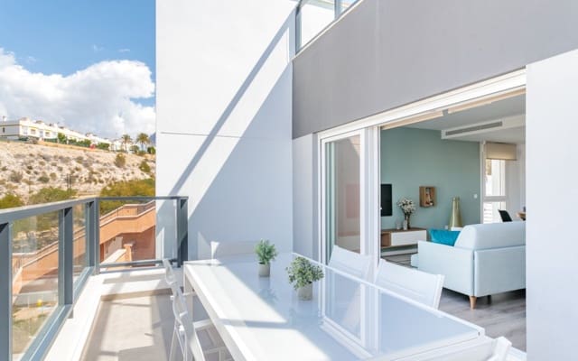 Chalet de 4 habitaciones en Balcón de Finestrat - Terra Marina, Finestrat en venta con piscina - 555.000 € (Ref: 9046563)