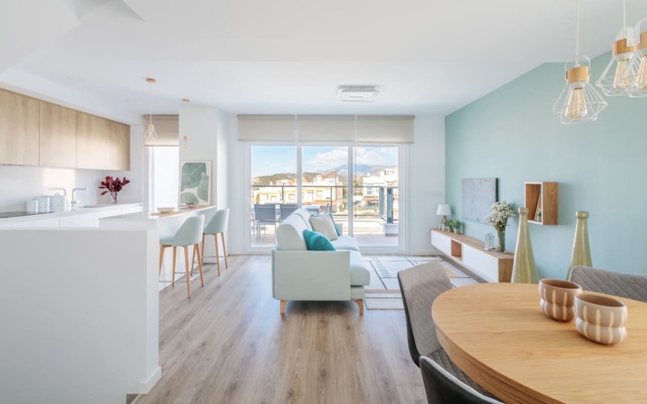 Chalet de 4 habitaciones en Finestrat en venta con piscina - 555.000 € (Ref: 9046563)