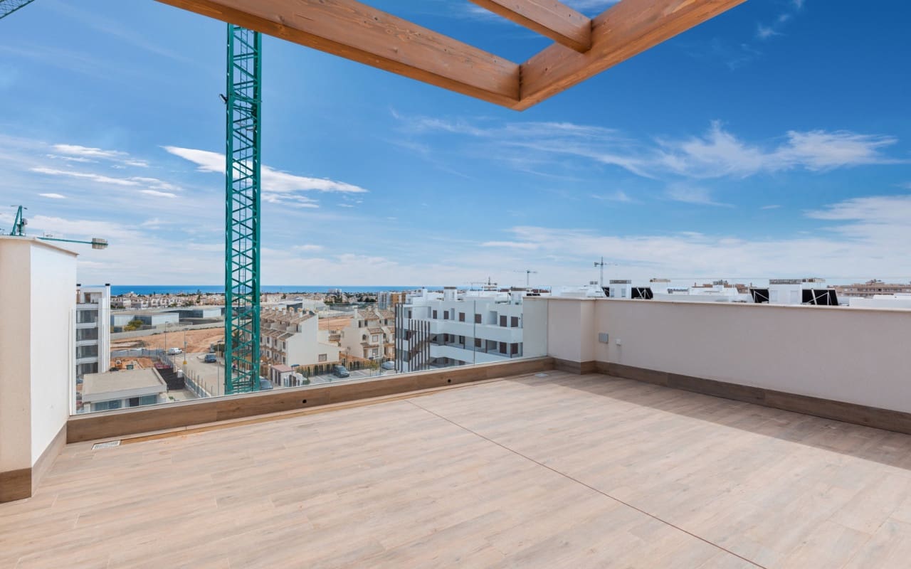 2 quarto Penthouse para venda em Orihuela Costa com piscina - 425 000 € (Ref: 9046596)