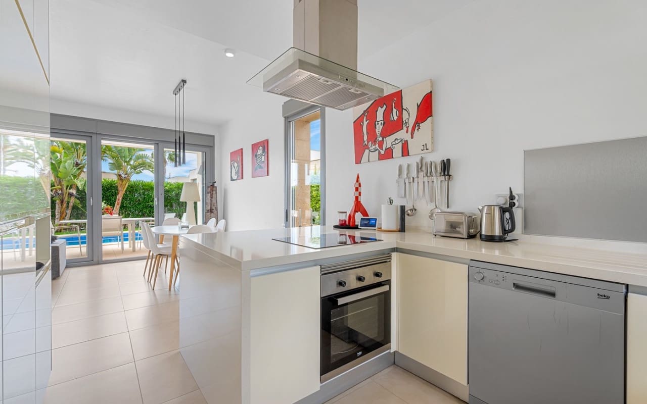 3 bedroom Villa for sale in Orihuela Costa with pool - € 479,000 (Ref: 9046621)