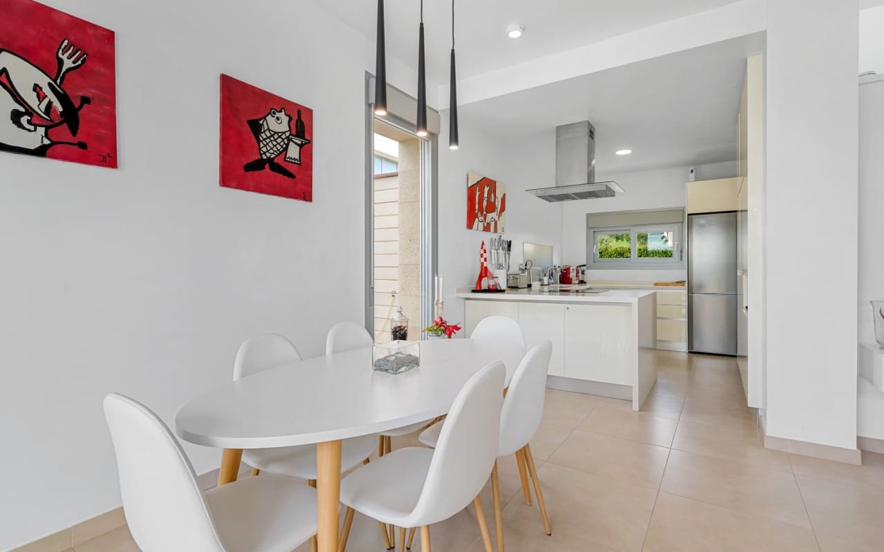 3 bedroom Villa for sale in Orihuela Costa with pool - € 479,000 (Ref: 9046621)