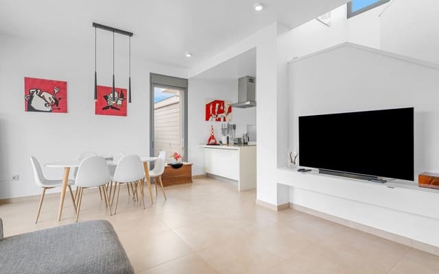 3 slaapkamer Villa te koop in Orihuela Costa, Orihuela met zwembad - € 479.000 (Ref: 9046621)