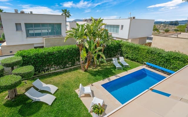 3 slaapkamer Villa te koop in Orihuela Costa, Orihuela met zwembad - € 479.000 (Ref: 9046621)