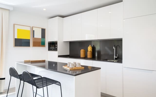 3 Zimmer Apartment zu verkaufen in Torremolinos mit Pool - 563.000 € (Ref: 9046627)