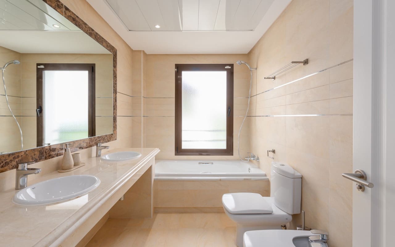 4 soveværelse Villa til salg i Estepona - € 718.693 (Ref: 9046628)