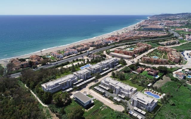 3 soveværelse Byhus til salg i Marina de Casares, Casares med swimmingpool - € 535.000 (Ref: 9046629)