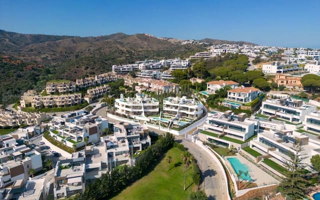 3 soverom Hus til salgs i Artola, Marbella med svømmebasseng - € 1 750 000 (Ref: 9046644)