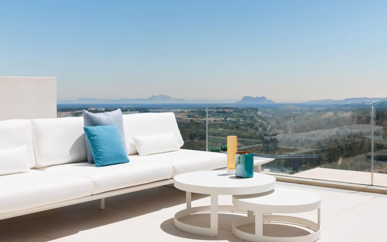 4 chambre Appartement à vendre à Benahavis avec piscine - 1 045 000 € (Ref: 9046651)