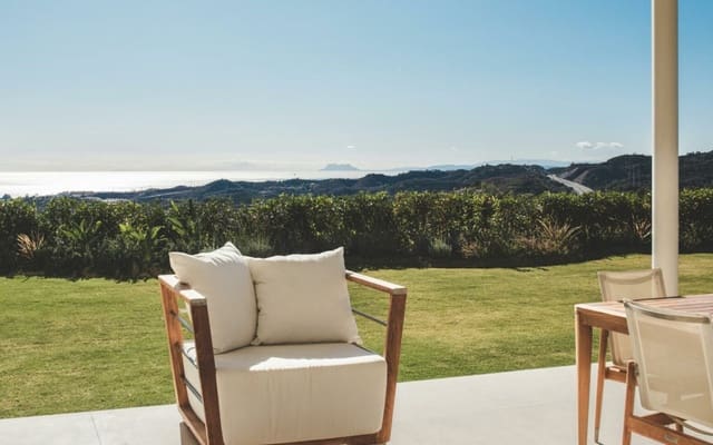 4 slaapkamer Appartement te koop in Montemayor - Marbella Club, Benahavís met zwembad - € 1.045.000 (Ref: 9046651)