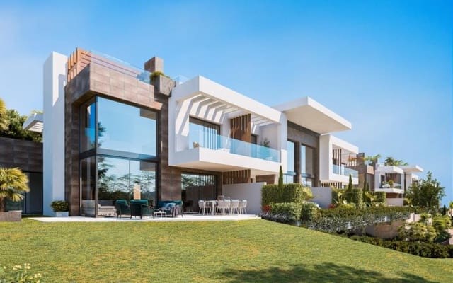 5 soveværelse Byhus til salg i Río Real, Marbella med swimmingpool - € 1.675.000 (Ref: 9046657)