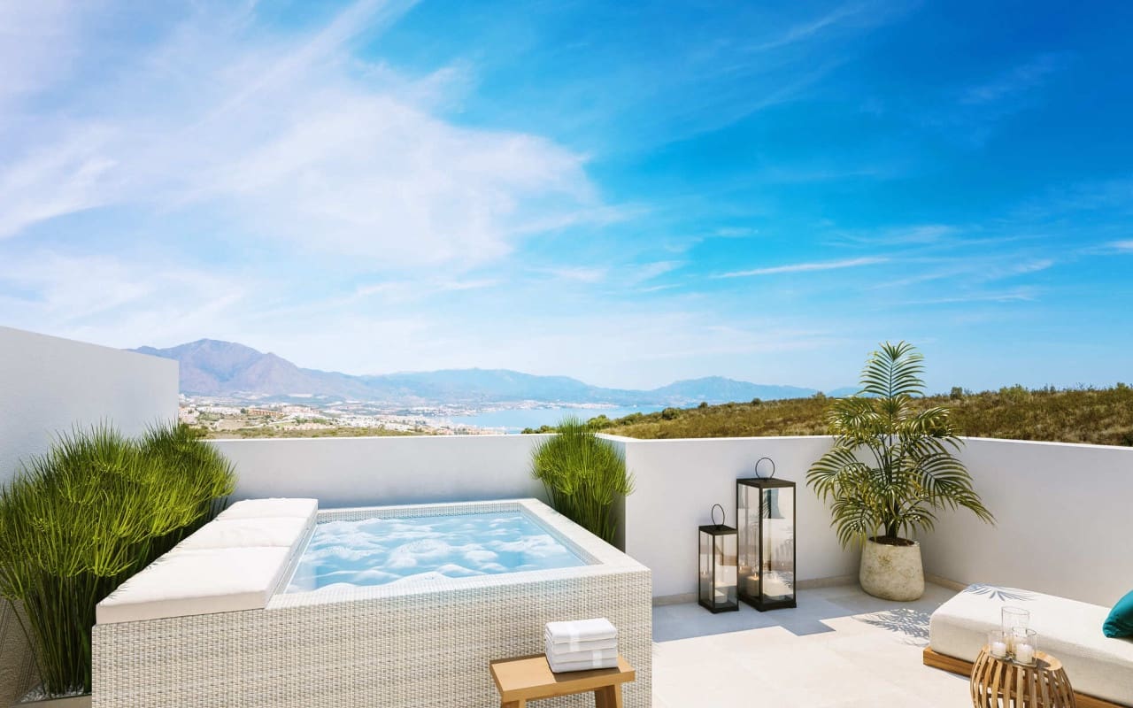 3 soveværelse Byhus til salg i Manilva med swimmingpool - € 595.000 (Ref: 9046664)