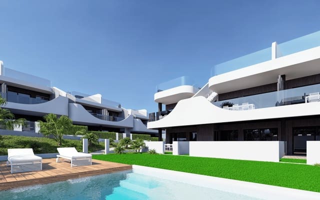 2 soveværelse Byhus til salg i San Miguel de Salinas med swimmingpool - € 235.000 (Ref: 9046697)