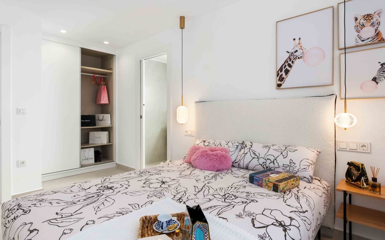 3 bedroom Villa for sale in Rojales - € 549,000 (Ref: 9046699)