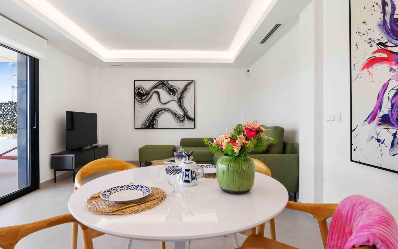 3 bedroom Villa for sale in Rojales - € 549,000 (Ref: 9046699)