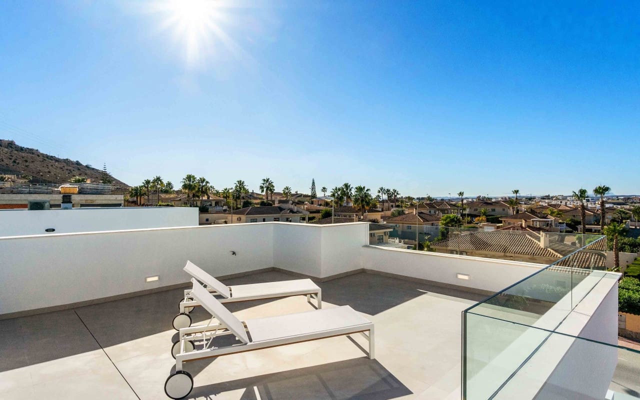 3 bedroom Villa for sale in Rojales - € 549,000 (Ref: 9046699)