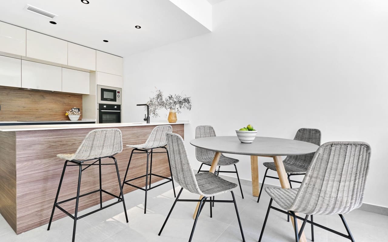 2 sypialnia Dom na sprzedaż w Torrevieja z basenem - 380 000 € (Ref: 9046700)