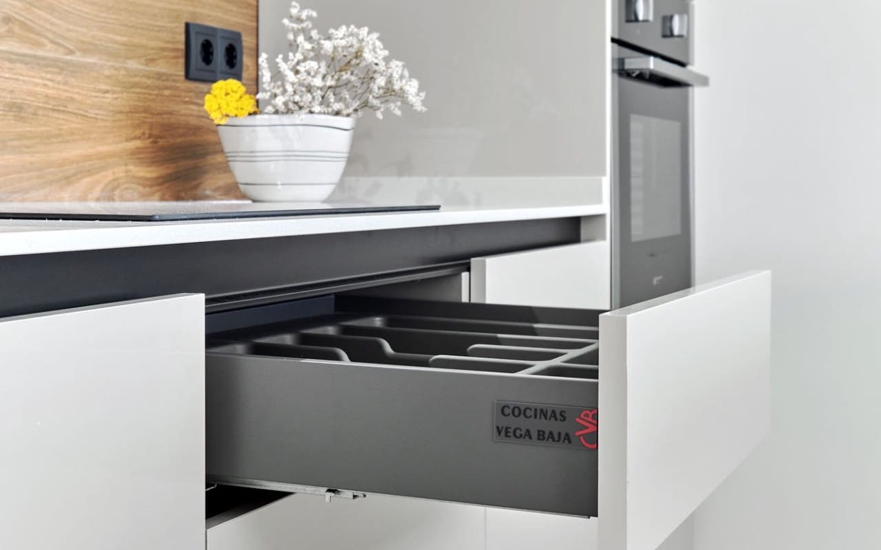 2 sypialnia Dom na sprzedaż w Torrevieja z basenem - 380 000 € (Ref: 9046700)