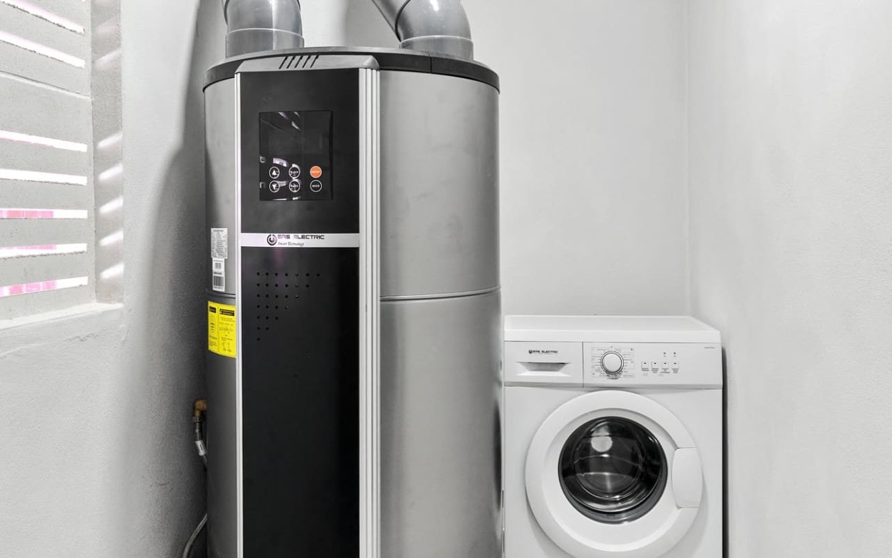 2 sypialnia Dom na sprzedaż w Torrevieja z basenem - 380 000 € (Ref: 9046700)