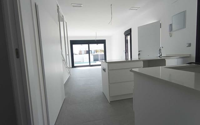 3 slaapkamer Villa te koop in Daya Nueva met zwembad - € 299.000 (Ref: 9046707)