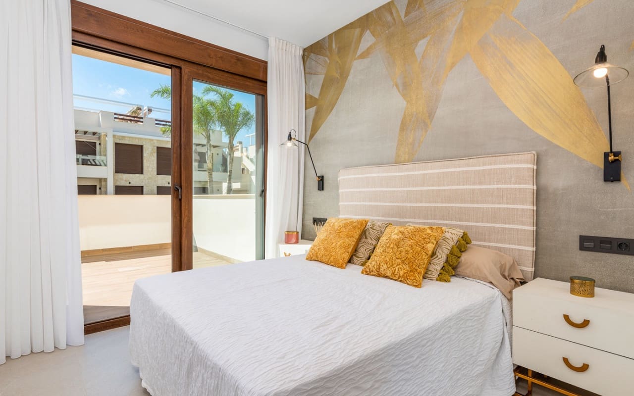 2 sypialnia Dom na sprzedaż w Torrevieja z basenem - 275 000 € (Ref: 9046726)