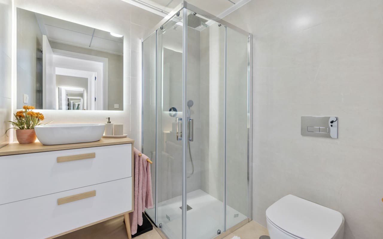 2 soverom Hus til salgs i Torrevieja med svømmebasseng - € 329 900 (Ref: 9046741)