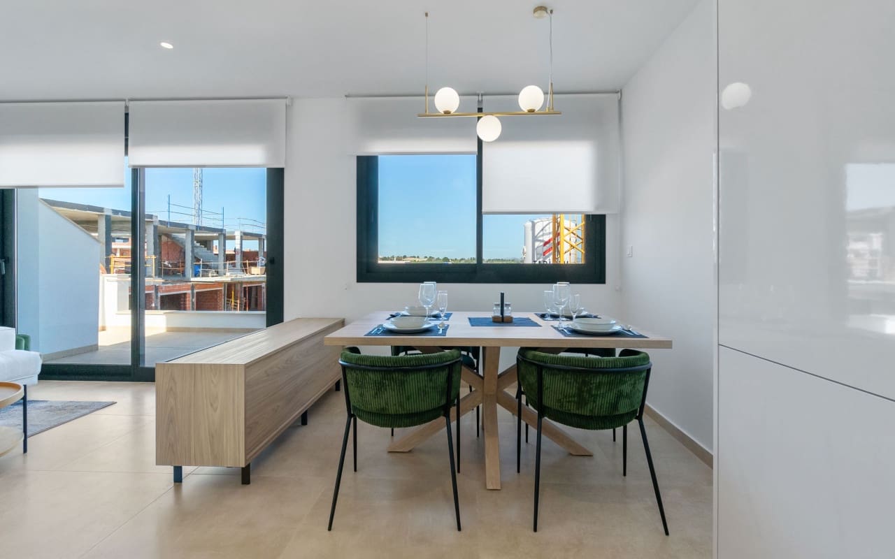 2 slaapkamer Huis te koop in Torrevieja met zwembad - € 299.900 (Ref: 9046742)