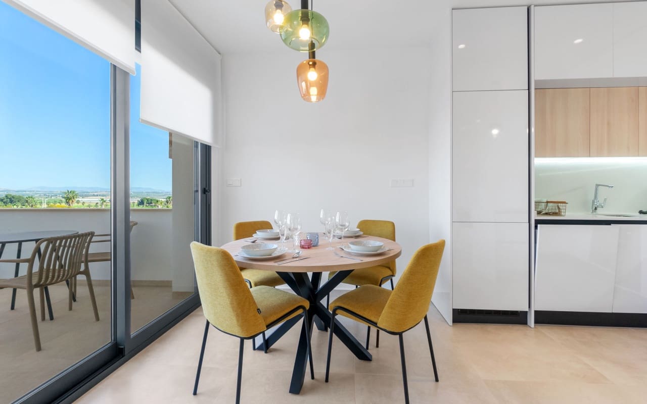 2 slaapkamer Huis te koop in Torrevieja met zwembad - € 299.900 (Ref: 9046742)