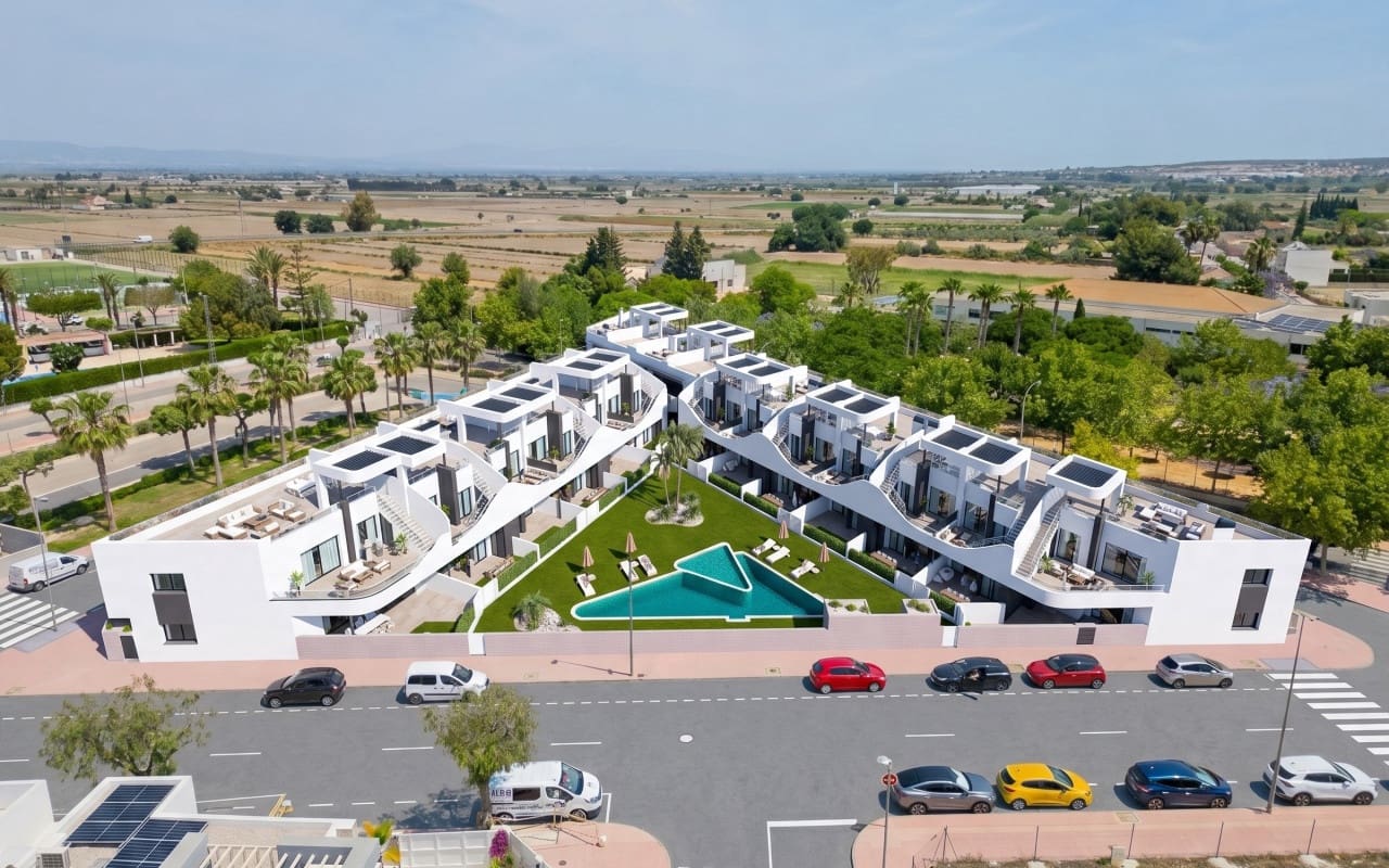 Casa de 2 habitaciones en San Fulgencio en venta con piscina - 233.900 € (Ref: 9046794)
