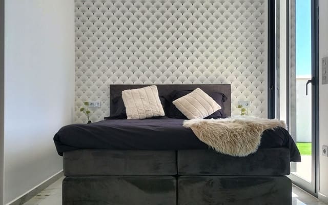 3 slaapkamer Villa te koop in Pinar de Campoverde, Pilar de la Horadada met zwembad - € 389.000 (Ref: 9046807)