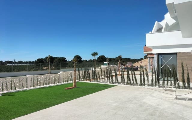 3 slaapkamer Villa te koop in Pinar de Campoverde, Pilar de la Horadada met zwembad - € 389.000 (Ref: 9046807)