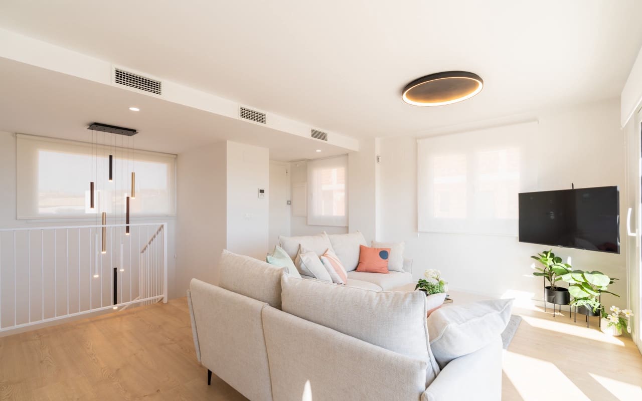 4 soverom Hus til salgs i La Nucia med svømmebasseng - € 439 000 (Ref: 9046827)