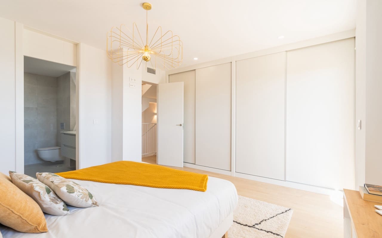 4 soverom Hus til salgs i La Nucia med svømmebasseng - € 439 000 (Ref: 9046827)