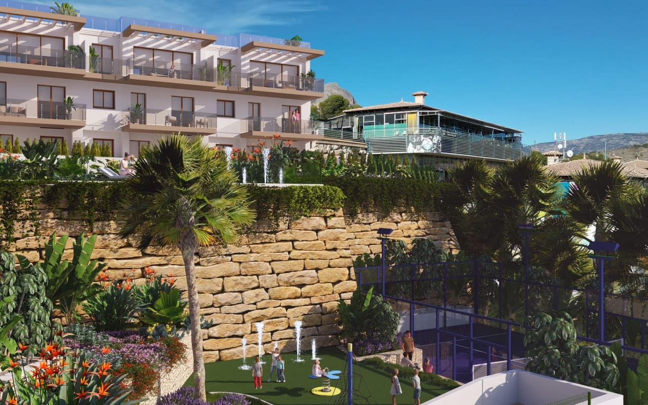 4 bedroom Townhouse for sale in La Nucia with pool - € 457,000 (Ref: 9046827)