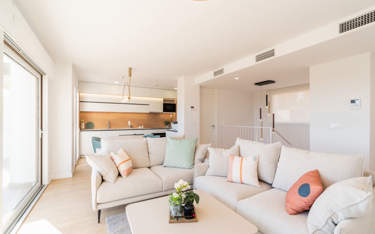 4 soveværelse Byhus til salg i La Nucia med swimmingpool - € 538.000 (Ref: 9046828)