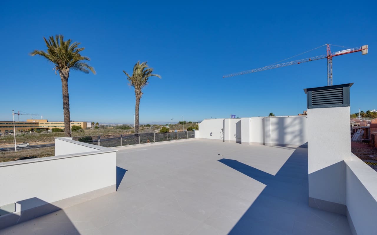 3 soverom Villa til salgs i Torrevieja - € 595 000 (Ref: 9046834)