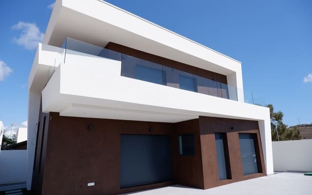 3 Zimmer Villa zu verkaufen in Benijófar - 563.000 € (Ref: 9046851)