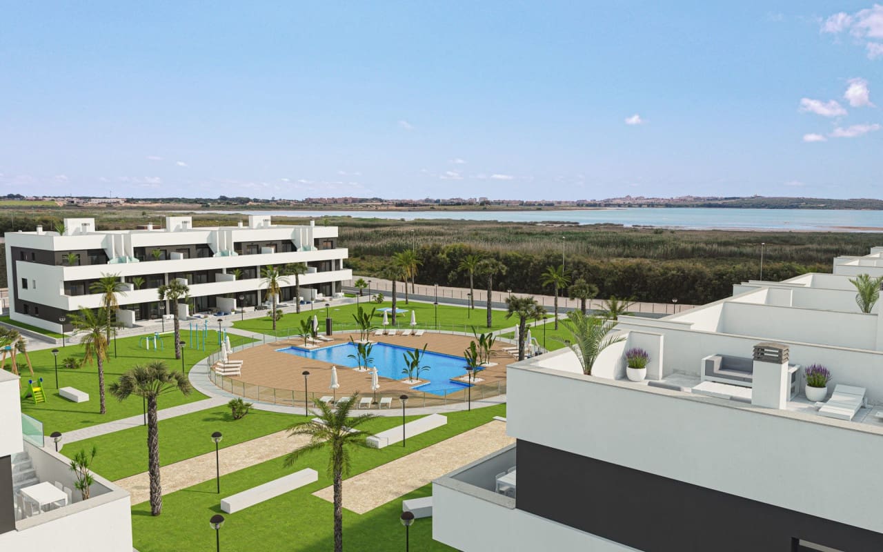 3 bedroom Apartment for sale in Guardamar del Segura with pool - € 238,000 (Ref: 9046853)