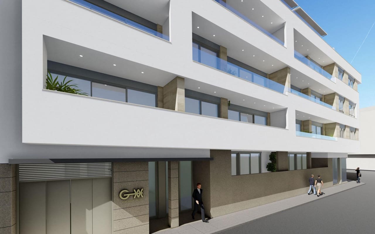 2 bedroom Apartment for sale in Torrevieja - € 275,000 (Ref: 9046874)