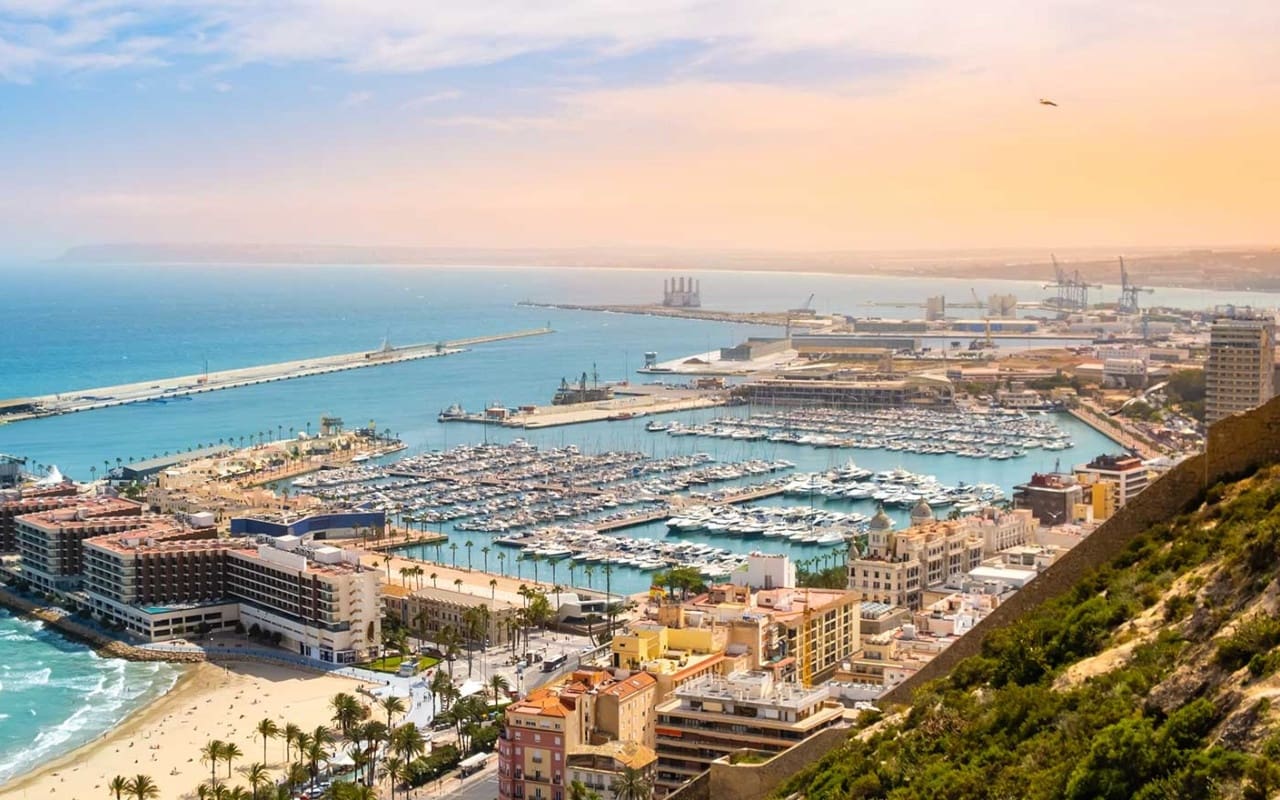 3 bedroom Villa for sale in Muchamiel / Mutxamel - € 450,000 (Ref: 9046879)