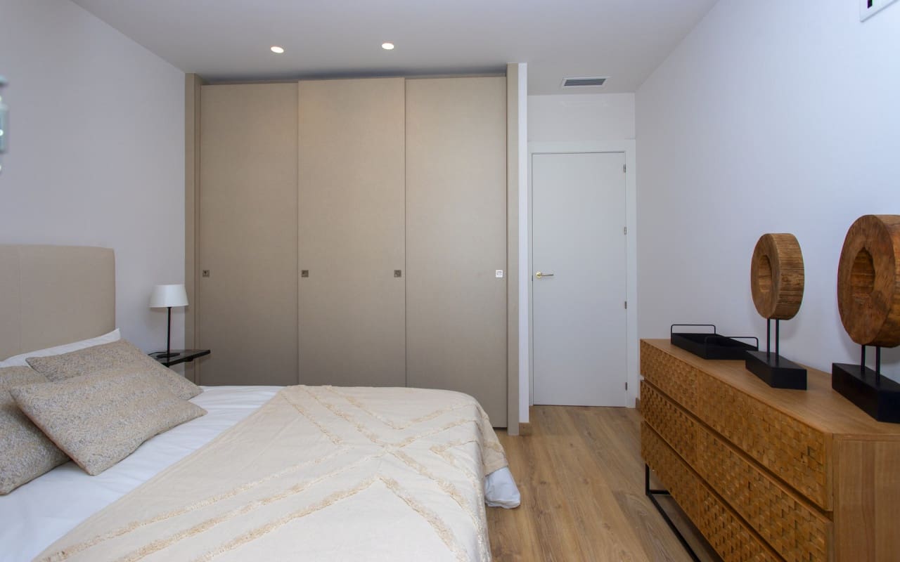 3 soveværelse Byhus til salg i Monforte del Cid med swimmingpool - € 330.000 (Ref: 9046925)