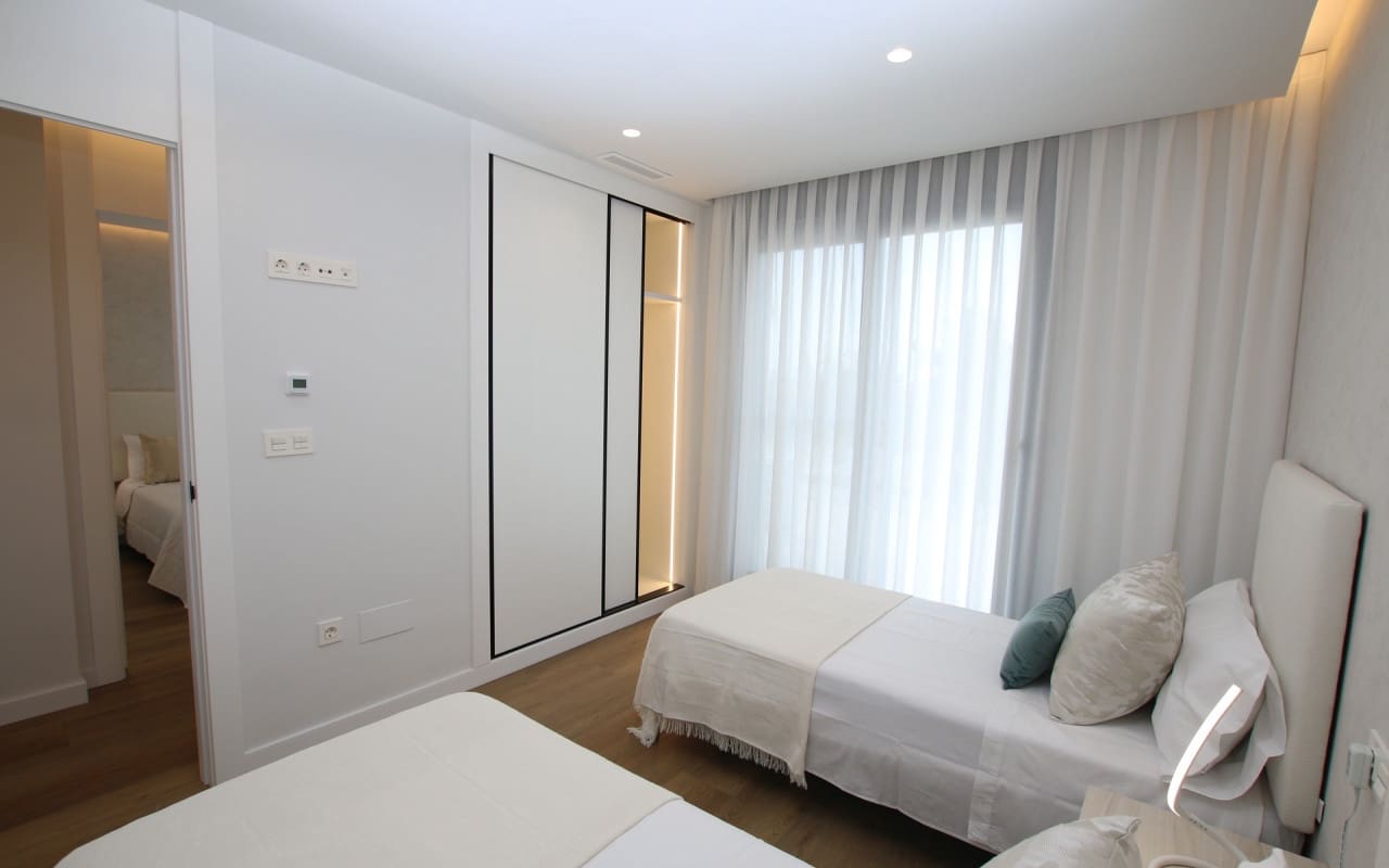 Chalet de 3 habitaciones en Pilar de la Horadada en venta - 725.000 € (Ref: 9046948)